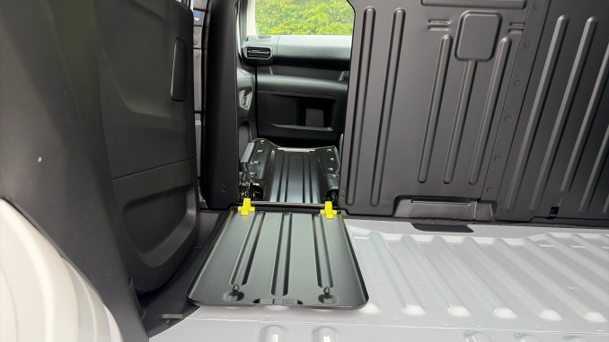 Vauxhall Combo Cargo Combo Diesel 1.5 Turbo D 100ps Prime Plus H1 Van - Image 30